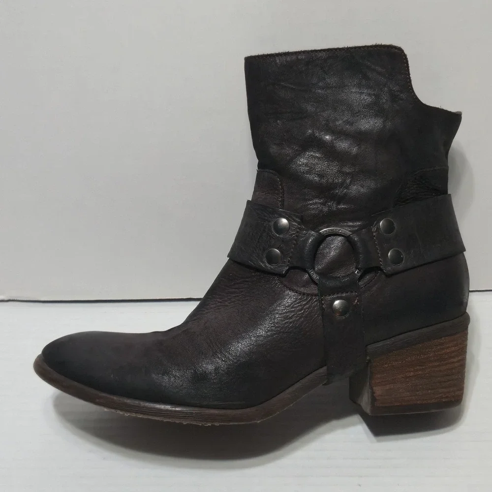 Donald J Pliner Western Couture Dasha Black Leather Harness Moto Ankle Boots 10M